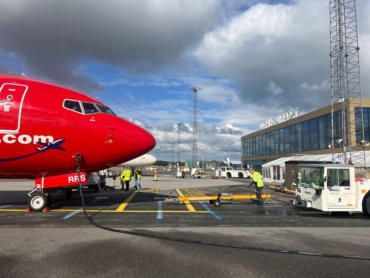 Aarhus Airport vurderer 2024 som et udmærket år. Trods lidt færre gæster i 2024 end i 2023 brugte folk flere penge, og der var god belægning på flyene.