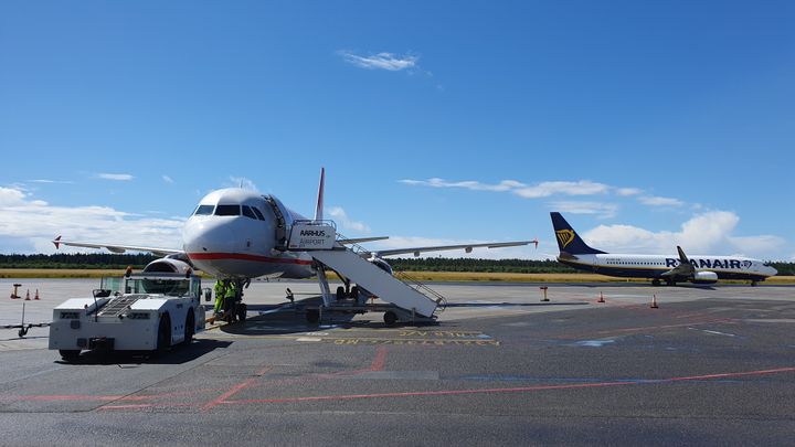 Ryanair øger sin tilstedeværelse i Aarhus Airport. Først med flere sæder på de eksisterende ruter – og nu også med en ny destination. Fremover kan man flyve direkte til Katowice i Polen to gange om ugen.