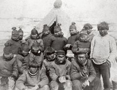 Nogle af deltagerne på konebådsekspeditionen