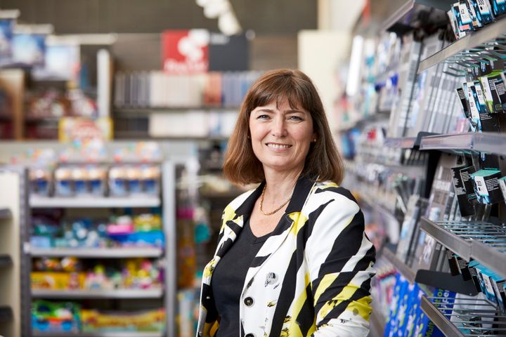 Marianne Lyngby Pedersen, administrerende direktør i Bog & idé, opfordrer til, at nulmomsen på bøger først træder i kraft 1. juli.