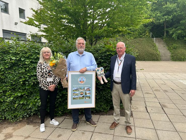Fra venstre: Formand for boligforeningen Faaborg-Midtfyn, Karina Rasmussen, borgmester i Faaborg-Midtfyn Kommune, Hans Stavnsager, formand for Boligkontoret Danmark, Klaus Bentzen. Foto: Boligkontoret Danmark