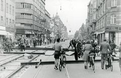 Vejspærring af sporvognsskinner på Amagerbrogade under Folkestrejken i København 1944
