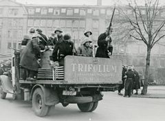 Modstandsfolk i Haraldsgade i befrielsesdagene. Foto: Frihedsmuseet