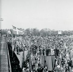 Friluftsmøde på Esbjerg Stadion i maj 1945. Foto: Frihedsmuseet