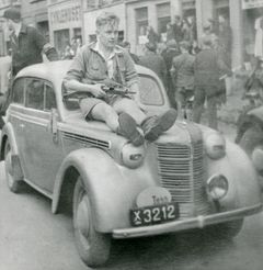 Kørende modstandsfolk i Århus gader. Foto: Frihedsmuseet