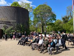 Frihedsmuseet fejrede 80-året for befrielsen ved at indvie den rullende modstandsvogn, som elever fra fem erhvervsskoler landet over i fællesskab har bygget. Inden i er der historie om nogle af de unge, der valgte at gå til modstand under besættelsen. Foto: Frihedsmuseet