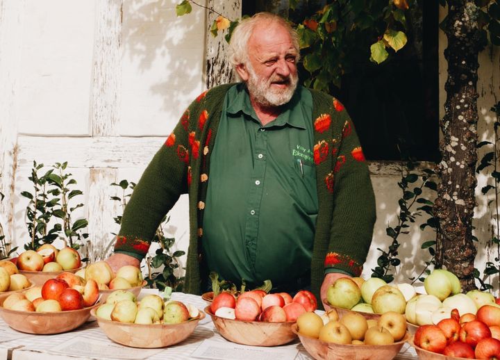 Smag dig frem til dit nye æbletræ med Villy fra Blomstergården i Viborg, der sælger gamle æblesorter til Høstmarked