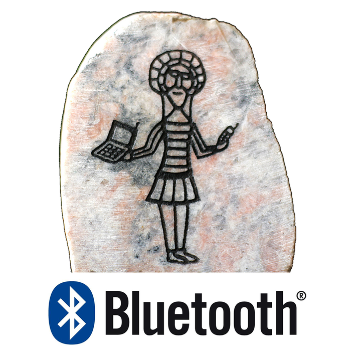 Navnet og logoet for Bluetooth er opkaldt efter vores mest kendte vikingekonge – Harald Blåtand. Ligesom bluetooth 'forenede' tech-giganterne, samlede Blåtand hele Danmark og Norge for 1000 år siden.
