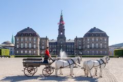 Christiansborg Slot har i alt fem besøgssteder; De Kongelige Repræsentationslokaler, De Kongelige Stalde, De Kongelige Festkøkkener, Ruinerne under Christiansborg Slot samt Christian 4s Bryghus.