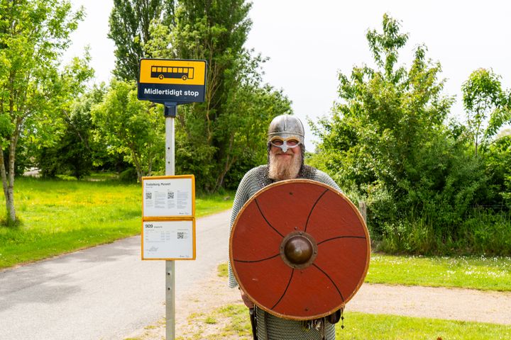 Viking med busskilt