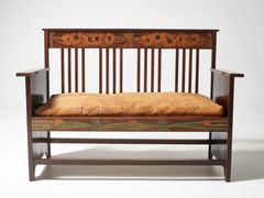 Sofa, designet af Marie Krøyer. Foto:  Roberto Fortuna og Louise Uth Pedersen, Nationalmuseet.