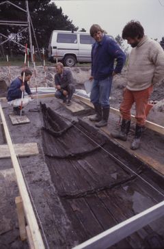 Gislingebåden fra udgravning i 1993. Foto og copyright: Vikingeskibsmuseet i Roskilde.