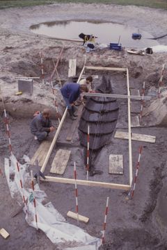 Gislingebåden fra udgravning i 1993. Foto og copyright: Vikingeskibsmuseet i Roskilde