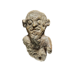 Vikingefigur set forfra. Foto: Roberto Fortuna, Nationalmuseet.
