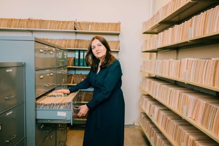 ”Det er enestående – det mest komplette i verden,” siger Melinda Magyari, leder af Det Danske Scleroseregister. Data er i dag digitaliseret, men registret gemmer fortsat på et fysisk arkiv med informationer om danskere, der fik stillet diagnosen helt tilbage i 1921.