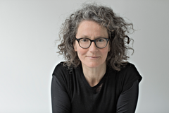 Louise Beck, kunstnerisk leder af OPE-N og iscenesætter, har sammen med den danske komponist Niels Rønsholdt skabt 'Den Stærkes Ret – Den Svages Pligt.