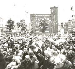 Stemningsbilledet stammer fra Aarhus Festuges åbning i 1965.