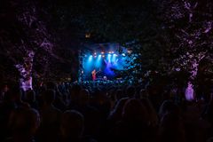 Aarhusianske koncertarrangører har igen fået frie tøjler til at bestemme programmet en hel dag i Mølleparken under Aarhus Festuge.