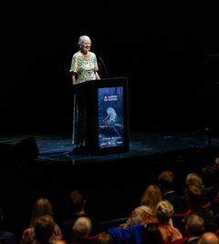 H.M. Dronning Margrethe vil deltage til åbningen af Aarhus Festuge 60-års jubilæumsgave. Billedet stammer fra åbningen af Festugen i 2024, hvor Dronningen holdte åbningstale.