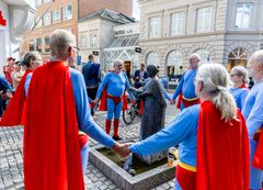 Foto fra jubilæumsarrangementet i Aarhus Midtby 'Hele Aarhus Fejrer'.
