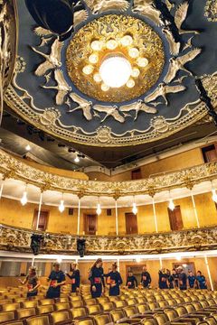 Forrige år løb deltagerne gennem Aarhus Teater