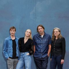 Årets gallaforestilling er en sanselig samtaleforestilling med Anders Agger, Tina Dickow, Helgi Jónsson og Sørine Gotfredsen.