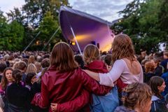 På musikscenen Hvælvningen i Festugeparken er der 18 koncerter i Festugen