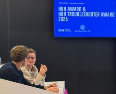Rikke Wolff fra Matas i dialog med Andreas Von der Heide fra Les Deux
