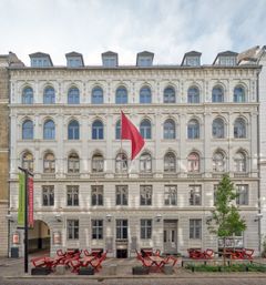 Arrbejdermuseets facade med nyrestaurerede vinduer