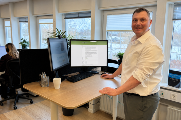 Henrik Kruse, CEO i Digisense, følger Erhvervsstyrelsens arbejde med nye krav, der skal øge udbredelsen af e-fakturaer.