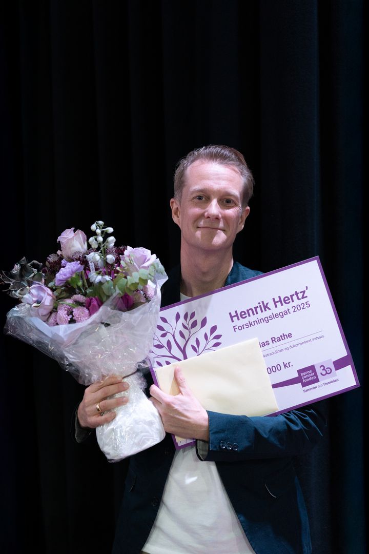 Mathias Rathe modtager Henrik Hertz' Forskningslegat