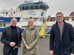 René Christensen på besøg ved Fiskeriskolen i Thyborøn. På billedet ses (tv.) René Christensen, direktør i DAPO, (midt) Heidi Bech Rønn, uddannelseskonsulent ved North Sea College, og (th.) Peter Schyum Jensen, afdelingsleder ved EUC Nordvest.