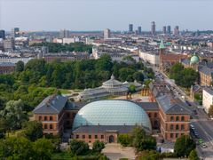 I forbindelse med åbningen af det nye museum søger Statens Naturhistoriske Museum én eller to Food & Beverage-partnere med entreprenørånd, stærk identitet og dokumenteret erfaring til et tæt og langsigtet samarbejde.