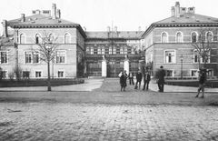 Geologisk Museum set fra Øster Voldgade i omkring 1917 efter anlæggelsen af boulevarden.