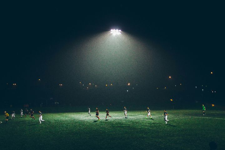 Fodbold hver uge med vennerne kan holde alderdommen for døren. Men der er en anden træningsform, forskeren også anbefaler.