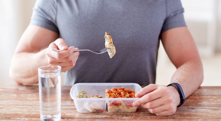 Ny forskning viser, at folk tager mere på i vægt på en ultraforarbejdet kost sammenlignet med en minimalt forarbejdet kost – selv når de indtager det samme antal kalorier.