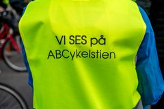 Mange var mødt op for at være med til indvielsen af ABCykelstien mellem Agerskov og Branderup. Foto: Ulrik Pedersen, Tønder Kommune
