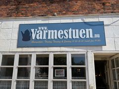 Varmestuen set udefra