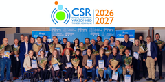 Gruppefoto af personer, der modtager Tønder Kommunes CSR-mærke.