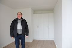 “Med renoveringen har vi både moderniseret boligerne og skabt flere tilgængelige boliger i stueplan," siger formand for afdelingsbestyrelsen i Apotekervænget. Foto: Boligkontoret Danmark