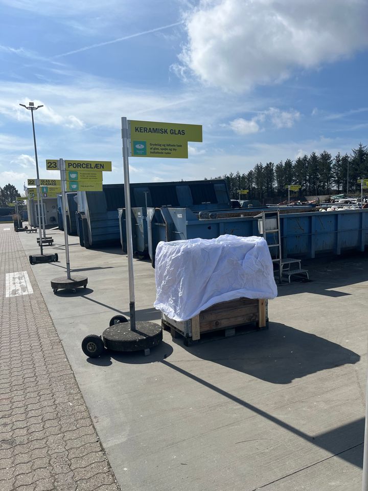 Ny sortering på genbrugspladserne i Varde Kommune: Keramisk glas bliver nu genanvendt