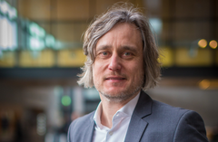 Med sundhedsreformen er der ekstra meget på spil til dette regionalvalg. Professor i statskundskab, Ulrik Kjær, siger: "Det er nu, de hårde beslutninger skal tages" og fortsætter "Regionalvalget handler om sundhed, sundhed, sundhed og prioritering, prioritering, prioritering."