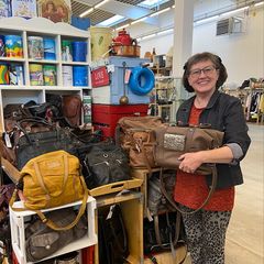 Ulla har Kirppu Hillerød har haft stand mange gange siden 2016 og kan godt lide tanken om, at andre bliver glade for hendes ting, samtidig med hun selv kan købe noget nyt/brugt.