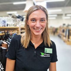 Freja Chmiel er butikschef i Kirppu Sønderborg og glæder sig til at være med til butikkens fødselsdag for første gang.