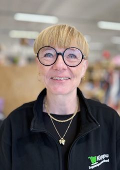Butikschef Lene Vilsgaard glæder sig til en festlig dag.