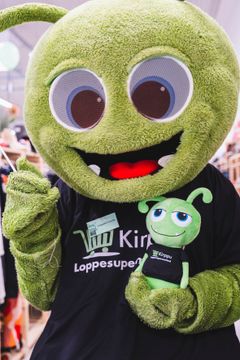 Maskotten, Loppen Louie, kommer forbi og deler slikpinde, kram og selfies ud til både små og store.