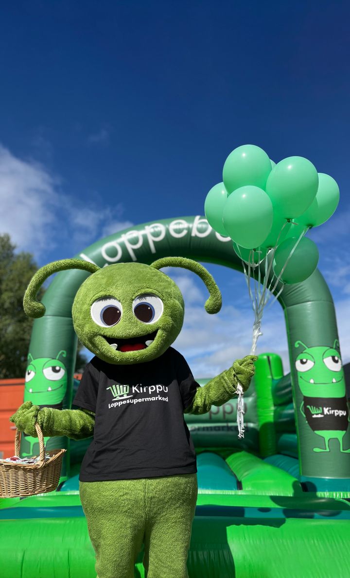 Ingen fødselsdag uden balloner, hoppeborg og Loppen Louie. Vi ses i Kirppu Hjørring d. 28. juni