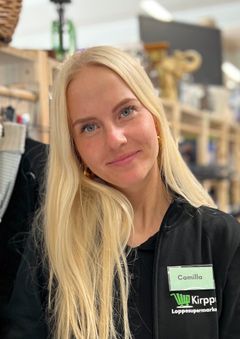 Butikschef Camilla Jacobsen glæder sig til en festlig dag.