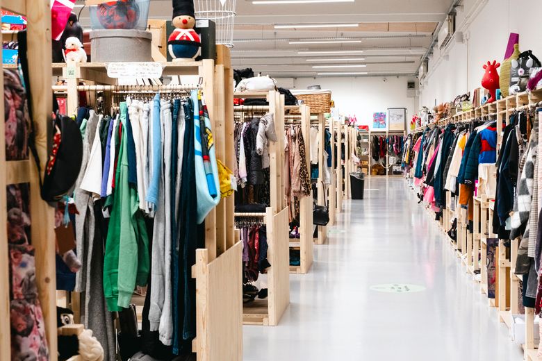 Søndag d. 14. december flytter Kirppu ind i nye lokaler i Ringsted – og butikken er fuldt booket med loppefund på over 360 stande.