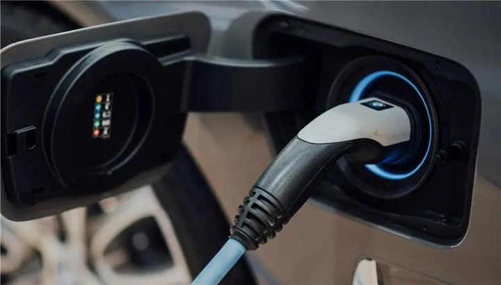 De nye ladepunkter i Spanien dækker både fastlandet og øerne. Udvidelsen giver TUI e-Charge-appen adgang til næsten 100.000 ladepunkter fordelt på 71 lande